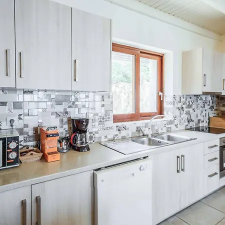 فيلة Orient Orthoniaí